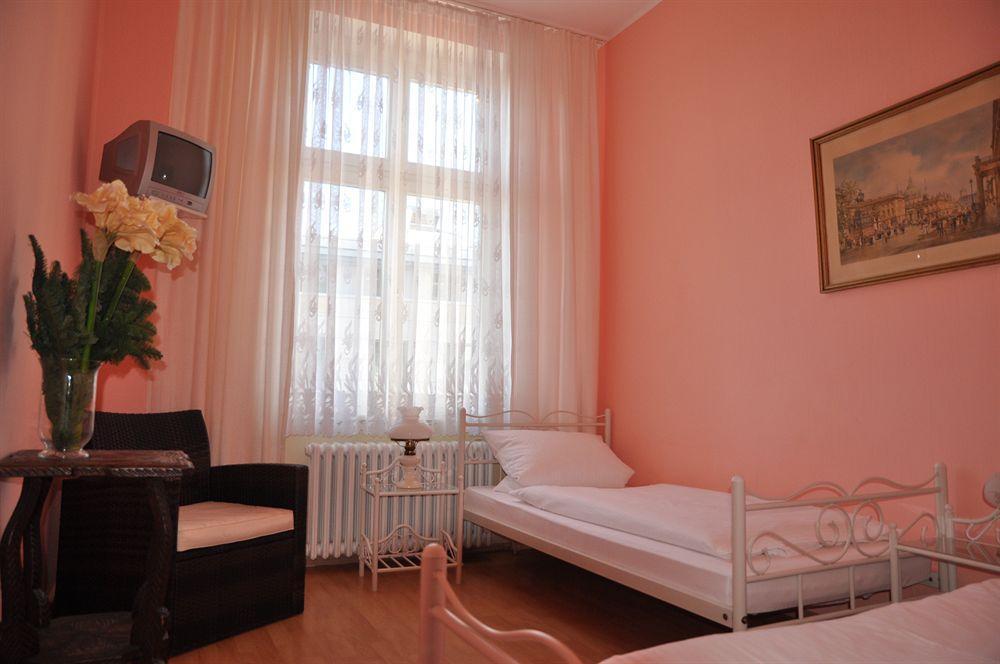 Hotel-Pension Charlottenburg Berlin Exterior photo